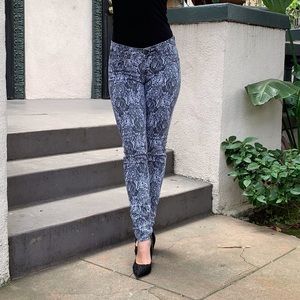 NWT Skinny Jeans 🌟HP 11/3 Best in Jeans 🌟